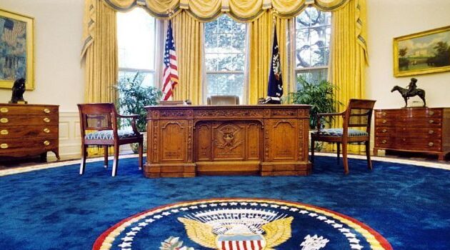 How did trump decorate oval office