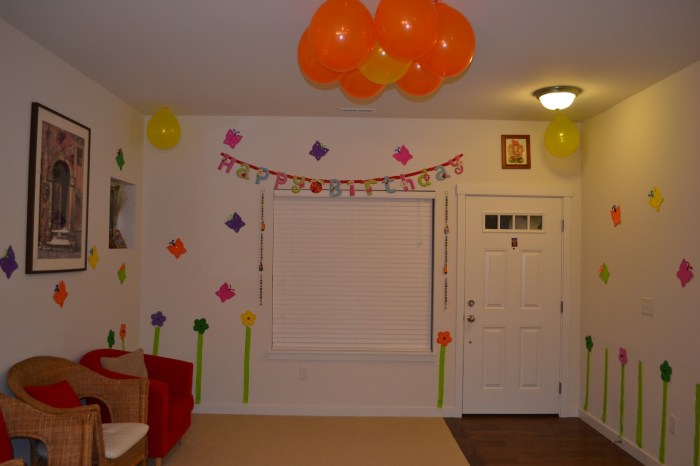 How to decorate a room for a party