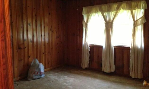 How to decorate paneling room