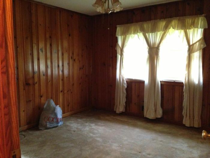 How to decorate paneling room